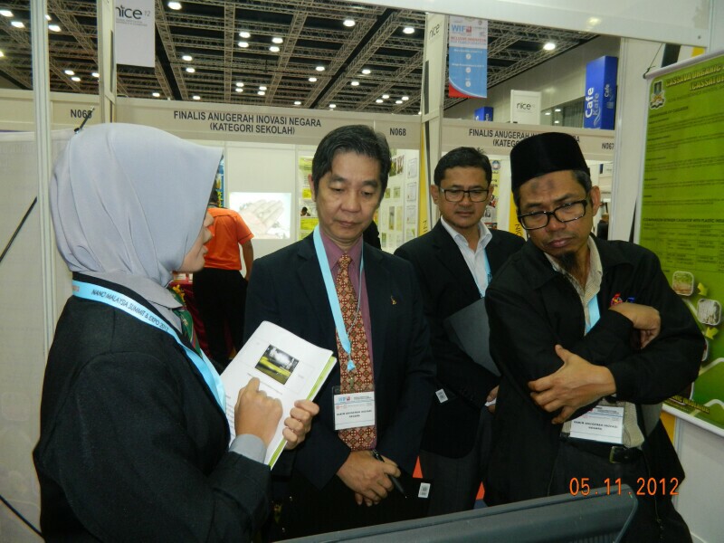 AIN 2012 - 34 AIN 2012 - 34